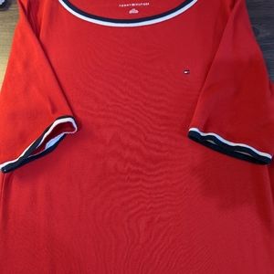 L Tommy Hilfiger T-shirt